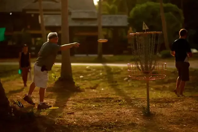 An evening round beside the basket, in warm late light